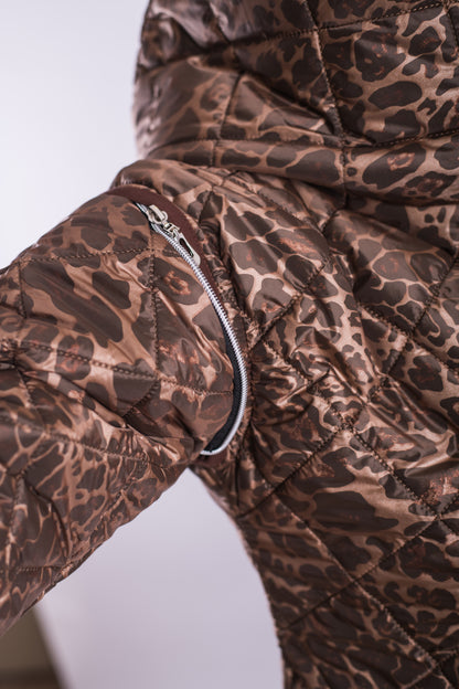 Zimní kabát 2v1 s odepínacími rukávy – Leopard