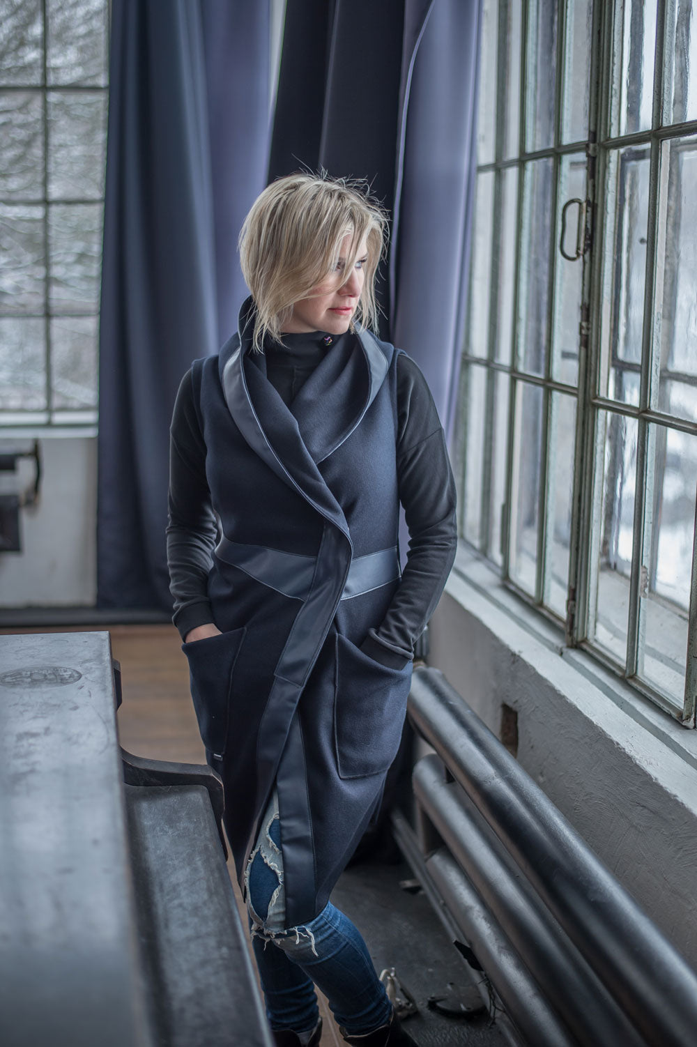 Vesta Shei_Sheis – Tmavě modrá